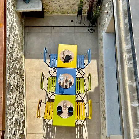 Apartment Borgoluna *